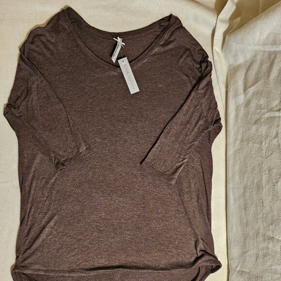 Jo & Co Women's Casual V-Neck Short Sleeve Tunic Top - Size L - Picture 3 of 7